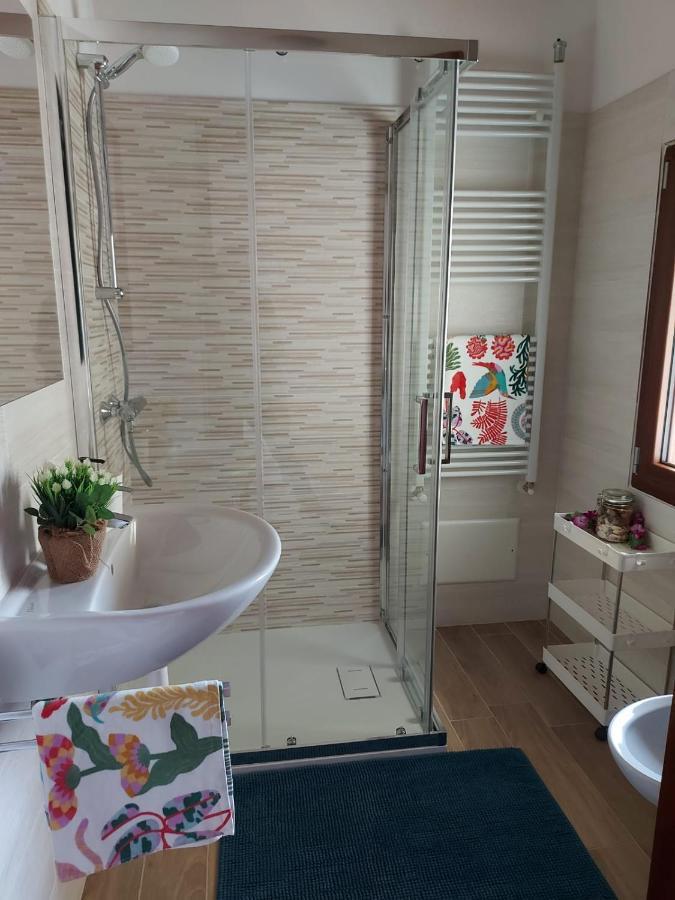 Bnbook Casa Dei Peschi - Lago Di Monate Cadrezzate エクステリア 写真